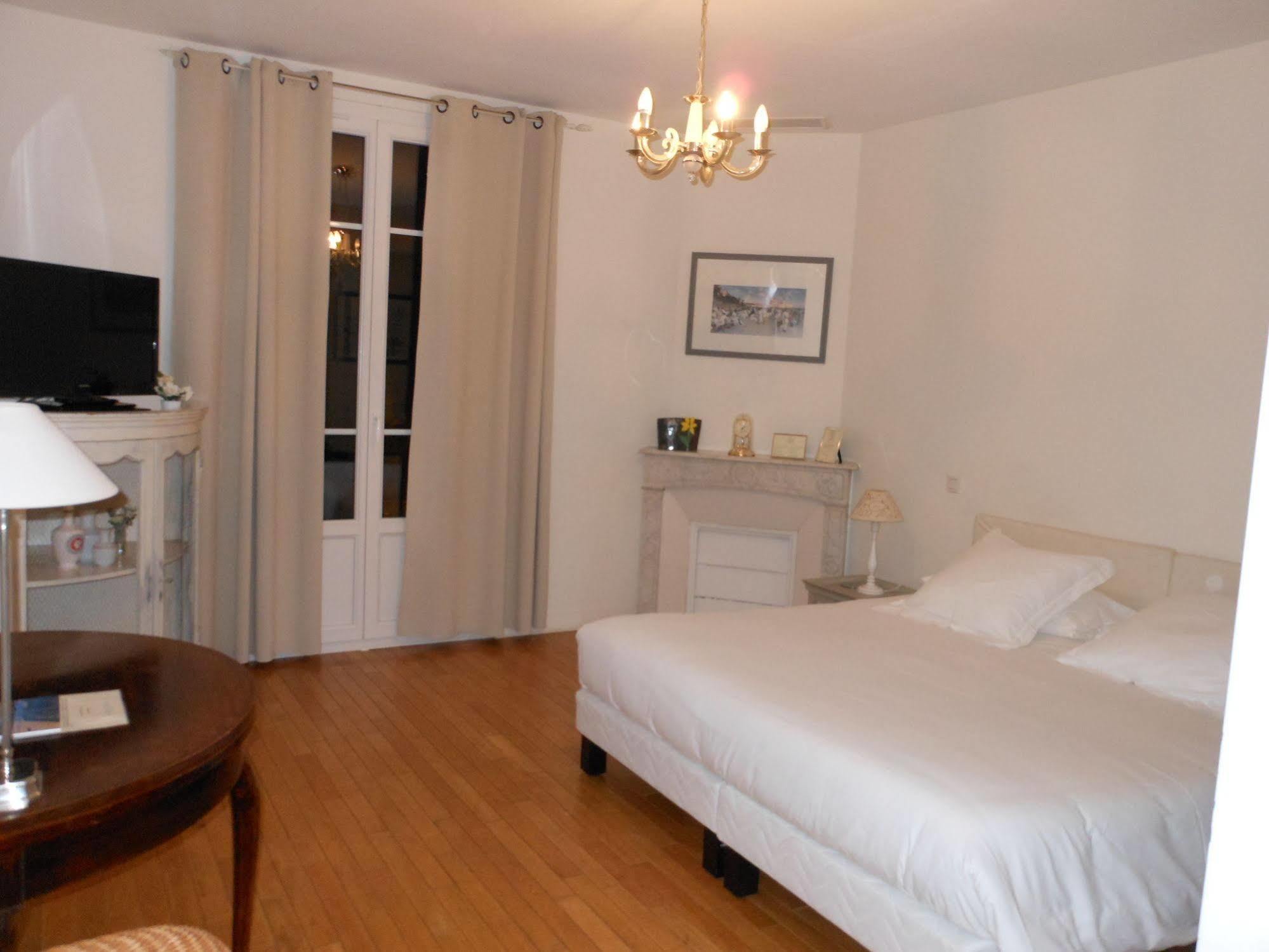 Hotel Villa Les Cygnes Nice Dış mekan fotoğraf